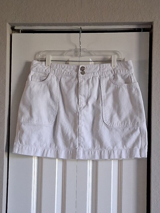 Forever 21 White Denim Mini Skirt Women's Size 0X - Picture 1 of 14